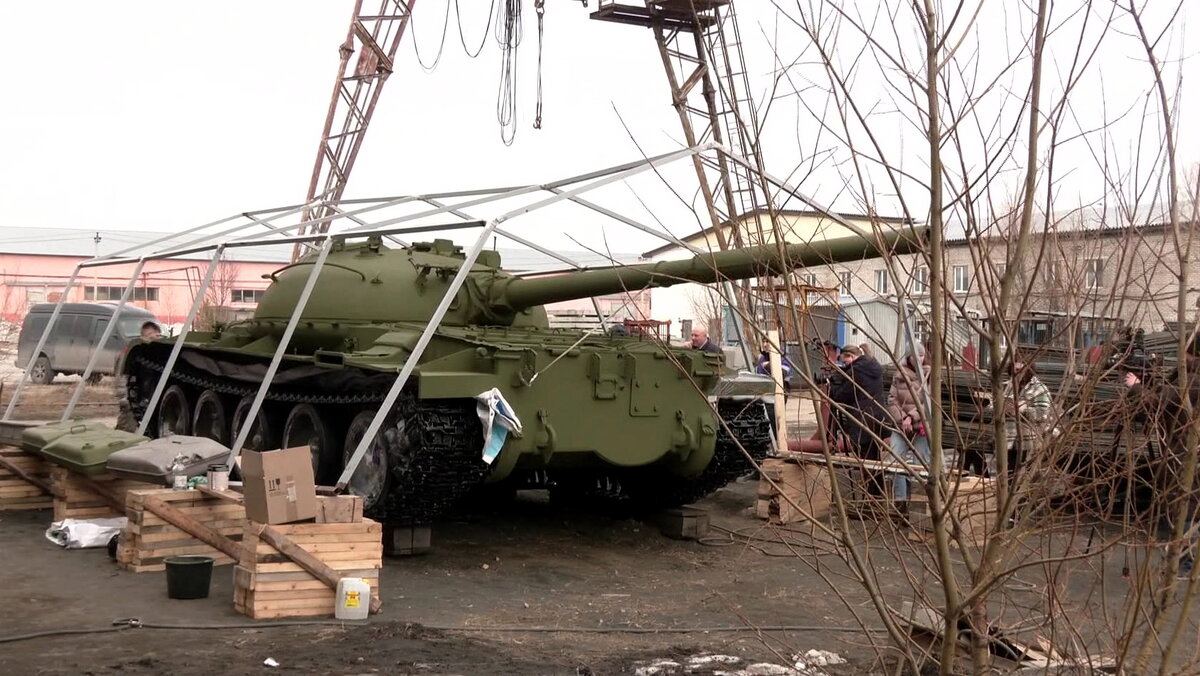    В Сургуте установят отреставрированный Т-62