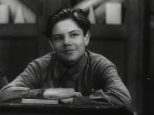 Геша Черемыш (Лёва Мирский), кадр из фильма "Брат героя" (1940)