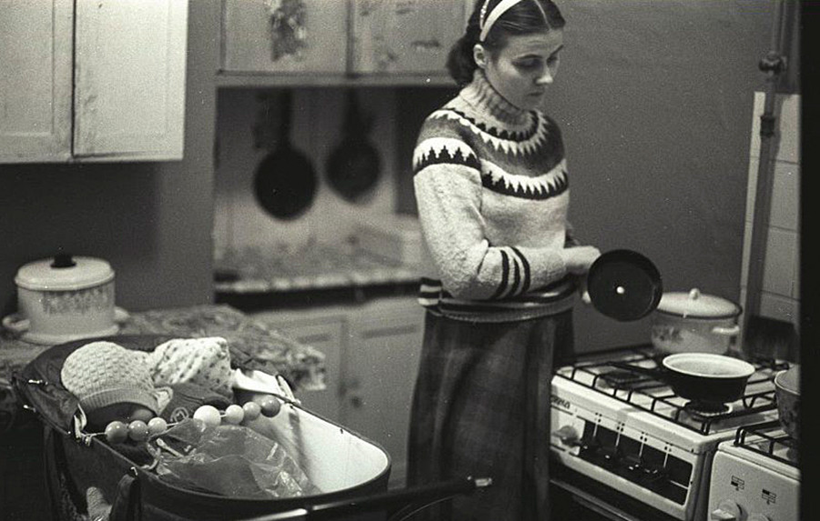 Коммунальная кухня / Владимир Богданов/МАММ / МДФ