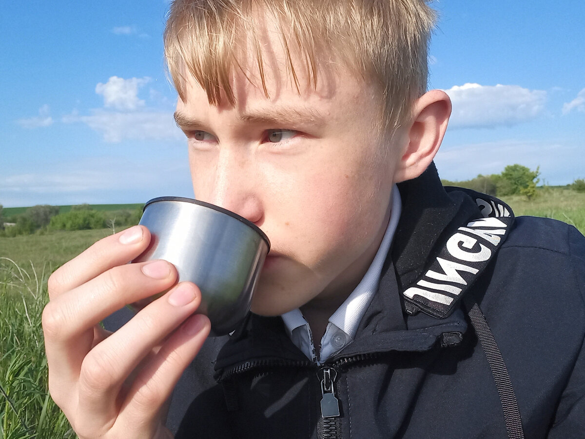 Самое спокойное время в стережбе, это когда коровки ложатся и можно позавтракать)