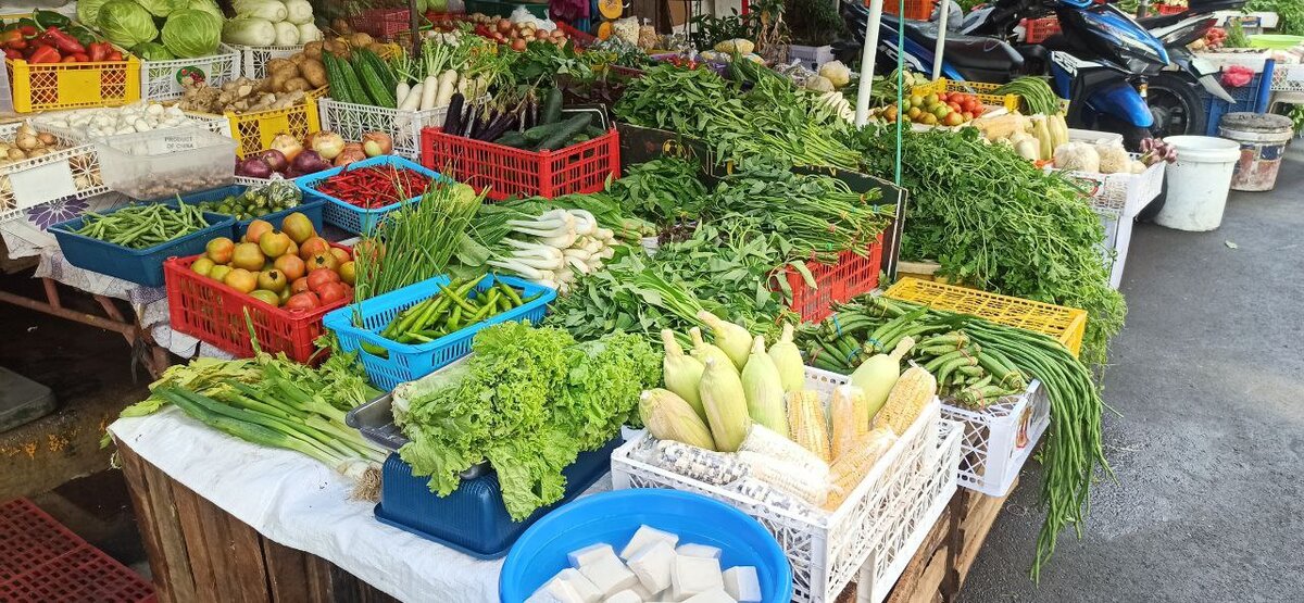Рынок в Макати Ocampo Street Market - листайте галерею
