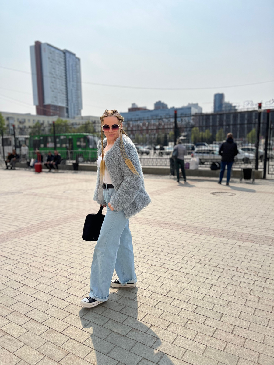 Сели в поезд, а в купе бардак и место моё занято | 8 раз мама | Дзен