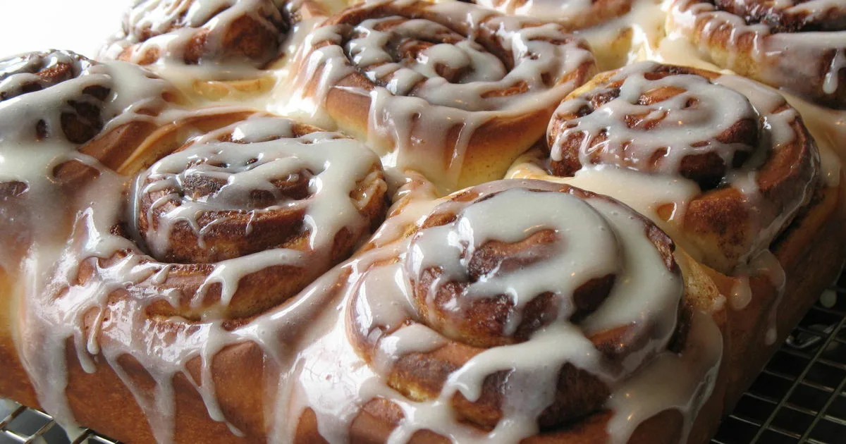 булочек с корицей и сахарной глазурью. | рецепты на каждый день и ...