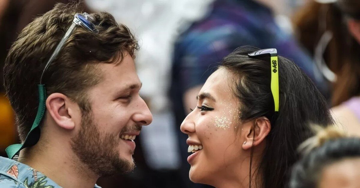 Люблю иностранцев. Люблю иностранцев. Испанцы и русские девушки. Доклад , какие места может посетить иностранец в перми. Картинка любимый иностранец.