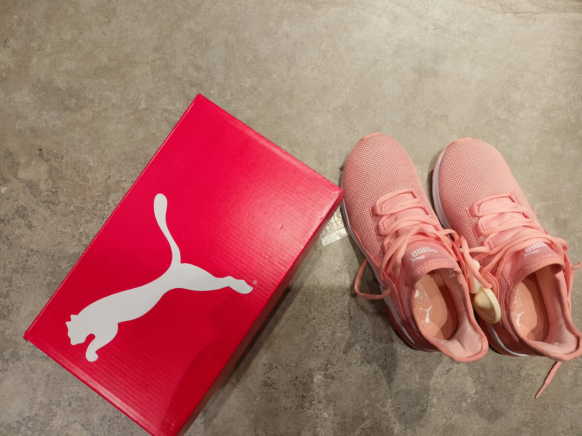 Кроссовки Puma из фирменного аутлета со скидкой за 1000 лир