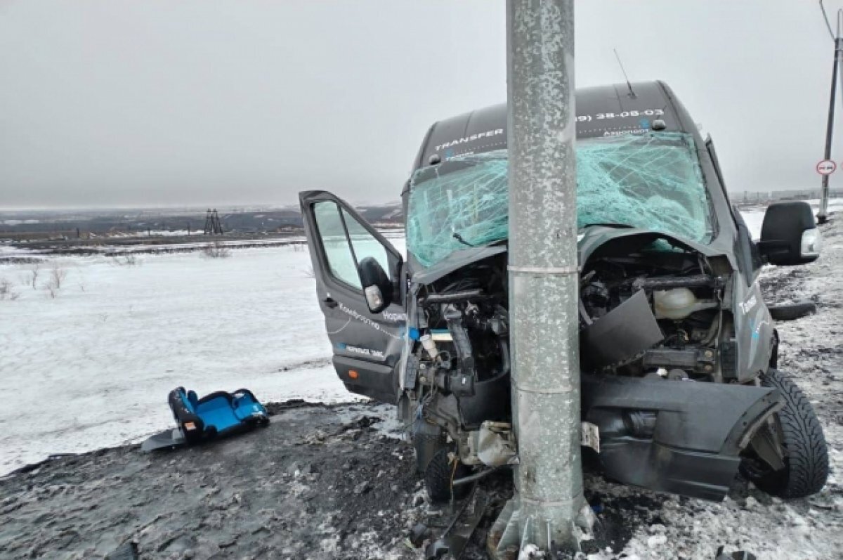    В аварии пострадали семь человек, три из которых - дети.