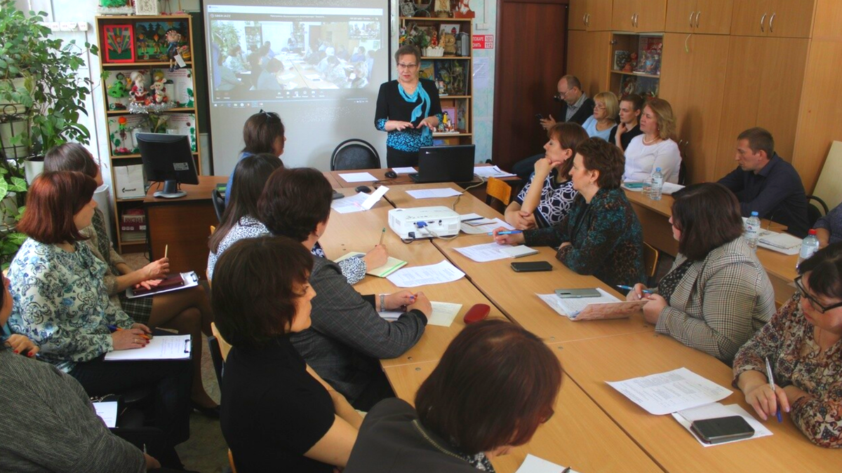 Особую роль нацпроекта «Экология» в решении задач экологического образования и воспитания подрастающего поколения в своем выступлении обозначила глава липецких защитников природы Наталья Пешкова