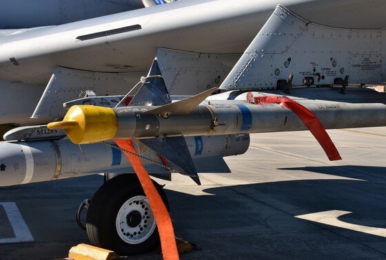    Ракета ближнего радиуса действия AIM-9