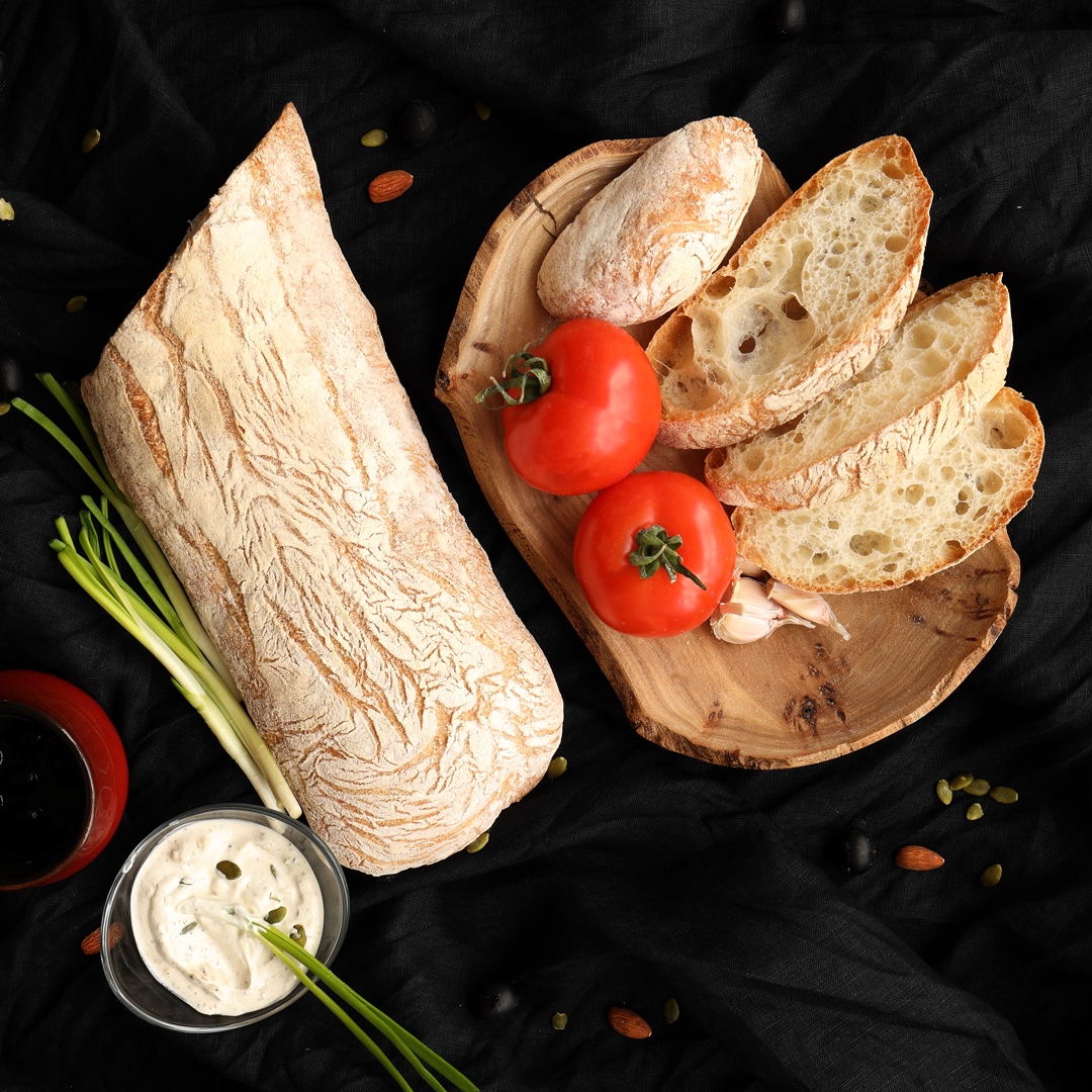 Чиабатта "дружит" с любыми продуктами. 