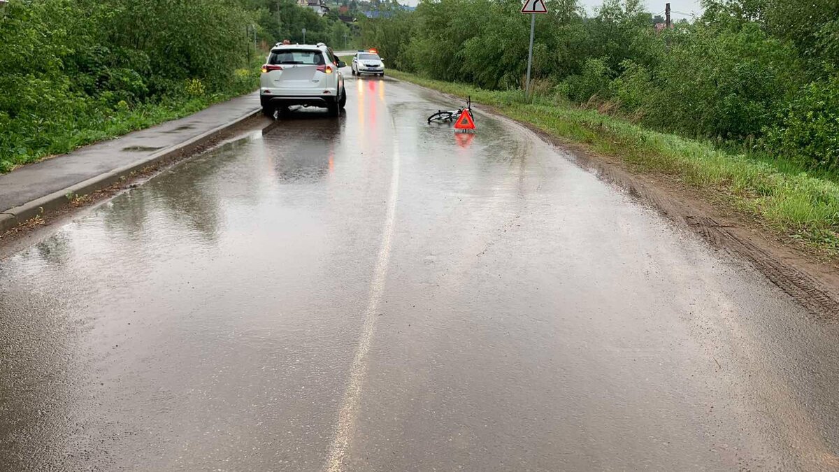     Авария произошла в Завьяловском районе в селе Гольяны 8 июня.