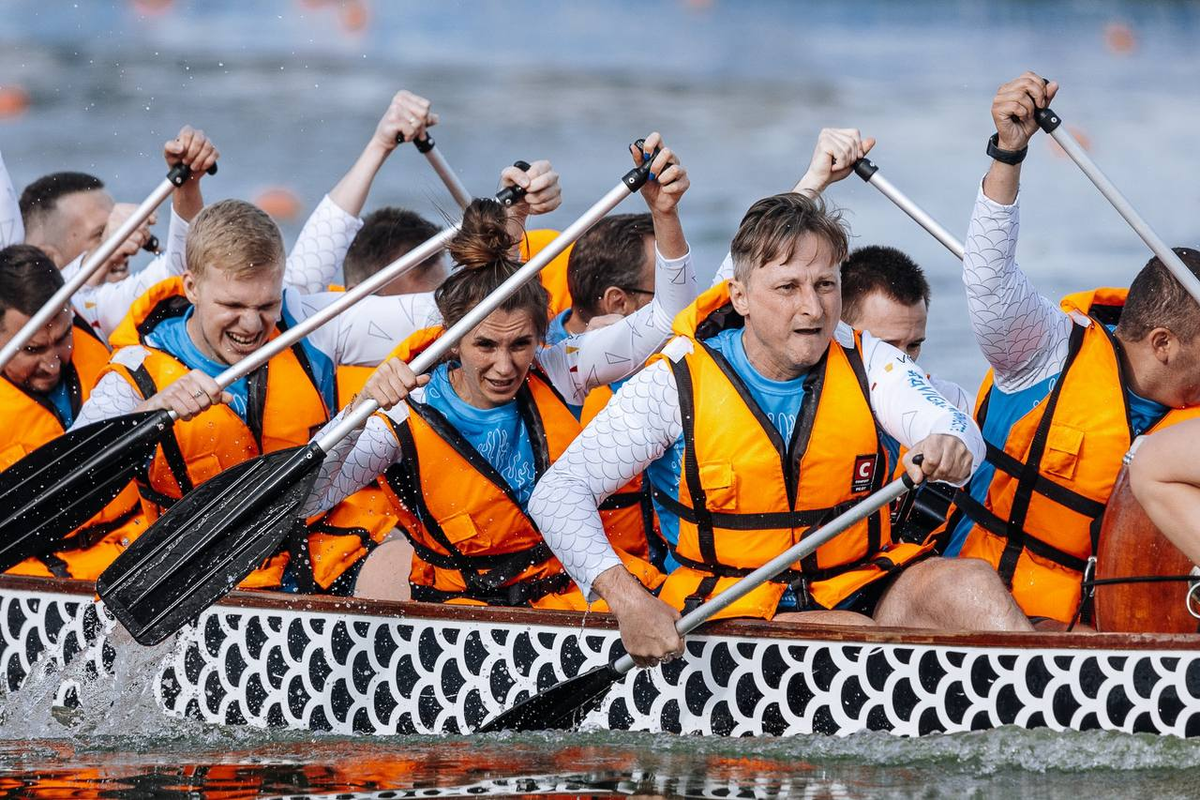 Гонки на лодках "дракон" в рамках в AAACUP 2022 