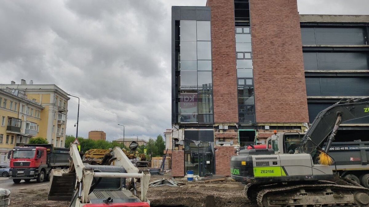     В Красноярске появится фуд-холл, идея которого заключается в создании под одной крышей заведений общепита и рыночных рядов.