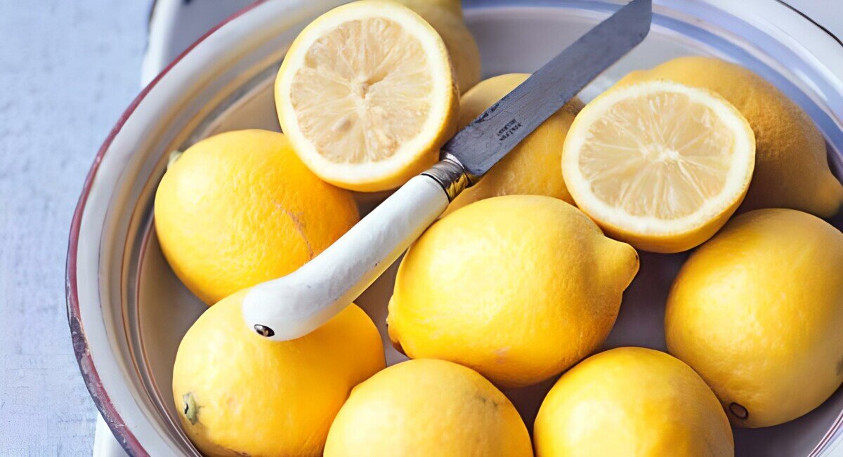 Польза кожуры лимонов. Лимон для здоровья. Замороженный лимон. Лимон дикий. Польза лимона.