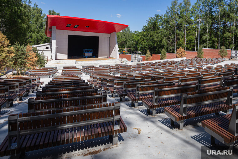    Летнюю эстраду представят публике 17 августа