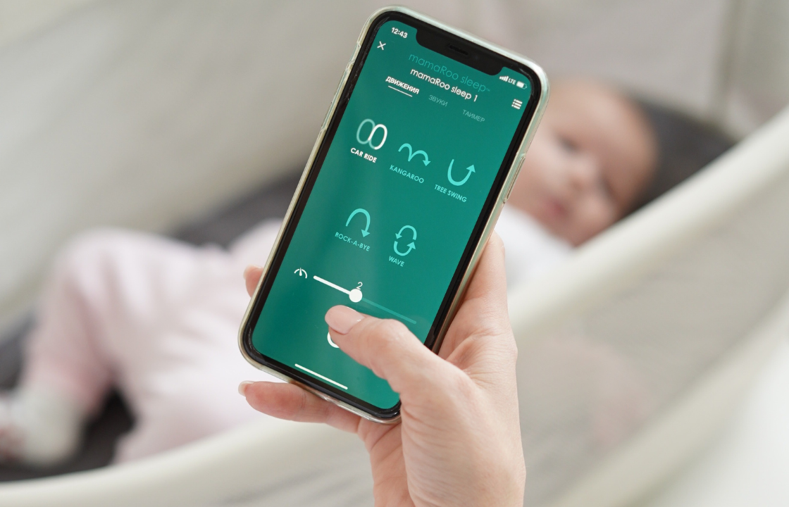 Регулировка звука и остальных параметров через смартфон колыбели 4moms mamaRoo sleep в одно касание