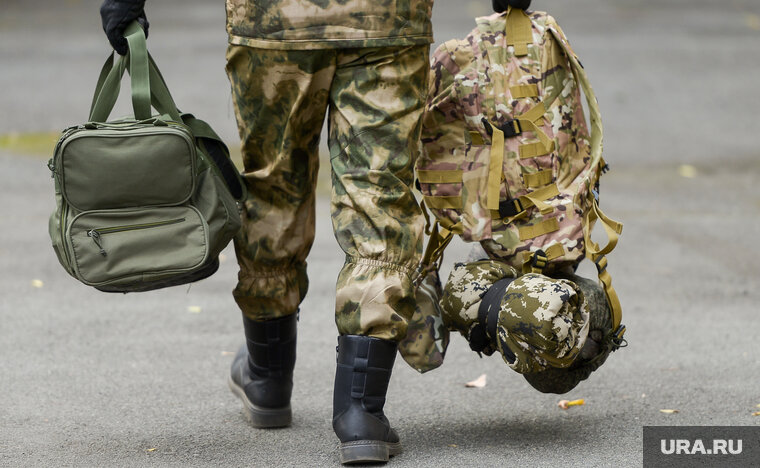    Российские военнослужащие получили для помощи приспособления, которые помещаются в рюкзак, заявил Евгений Линин