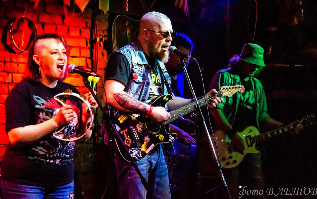 ТЕРРИТОРИЯ ОТЧУЖДЕНИЯ умеет зажечь слушателей с первых минут🔥