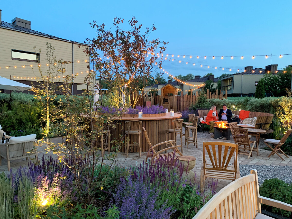 Веранда ресторана ENO Bistro