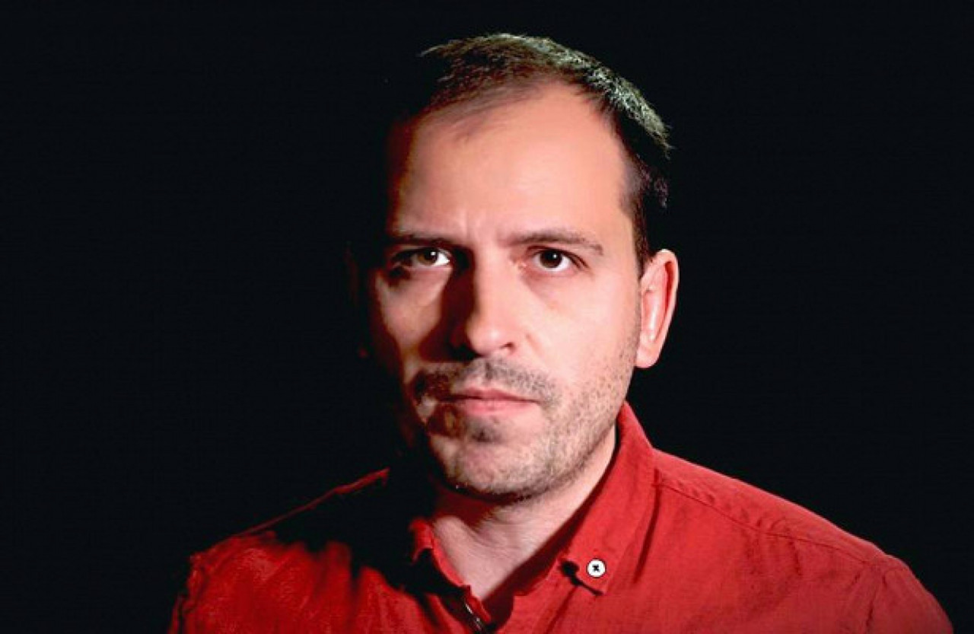 Многие известные блогеры позиционируют себя марксистами. Думаю что этот ттоварищ в представлении не нуждается.