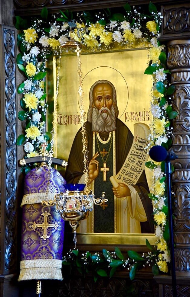 У старца Варнавы исповедовались и такие большие фигуры, как царь Николай II. Источник: https://vk.com/wall-167317131_1145?z=photo-167317131_457244951%2Fwall-167317131_1145