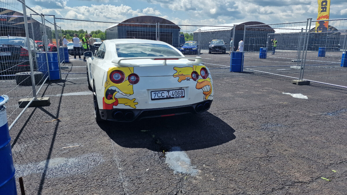 Nissan GTR. Фото автора.