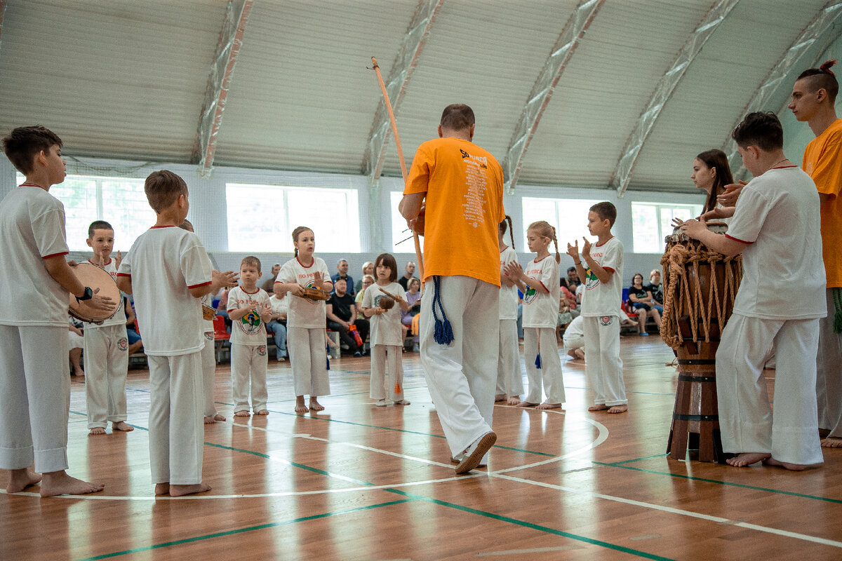 Фото секции капоэйра. Аттестация(получение поясов) со Форса, Самара, май 2023.
