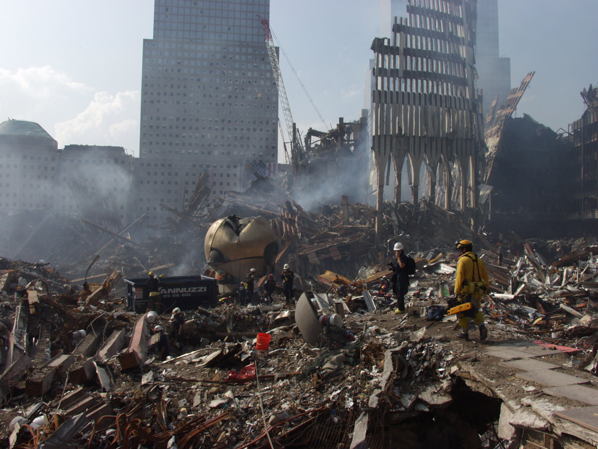 22 ноября 2001. Башни-Близнецы 11 сентября 2001. Теракт 11 сентября 2001 Пентагон. 11 Сентября 2001 башни Пентагон.