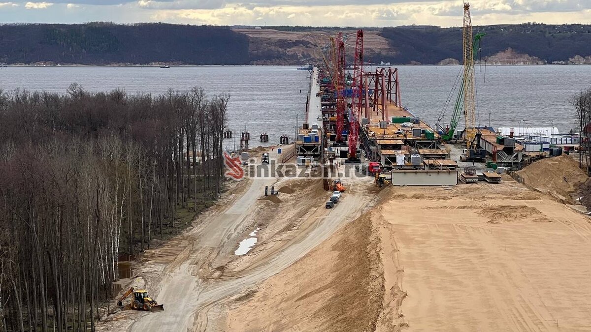     В Татарстане благодаря строительству новой трассы М-12 экономический эффект составил 146 миллиардов рублей. Соответствующая информация появилась в проекте постановления комитета Государственного Совета по экономике, инвестициям и предпринимательству.