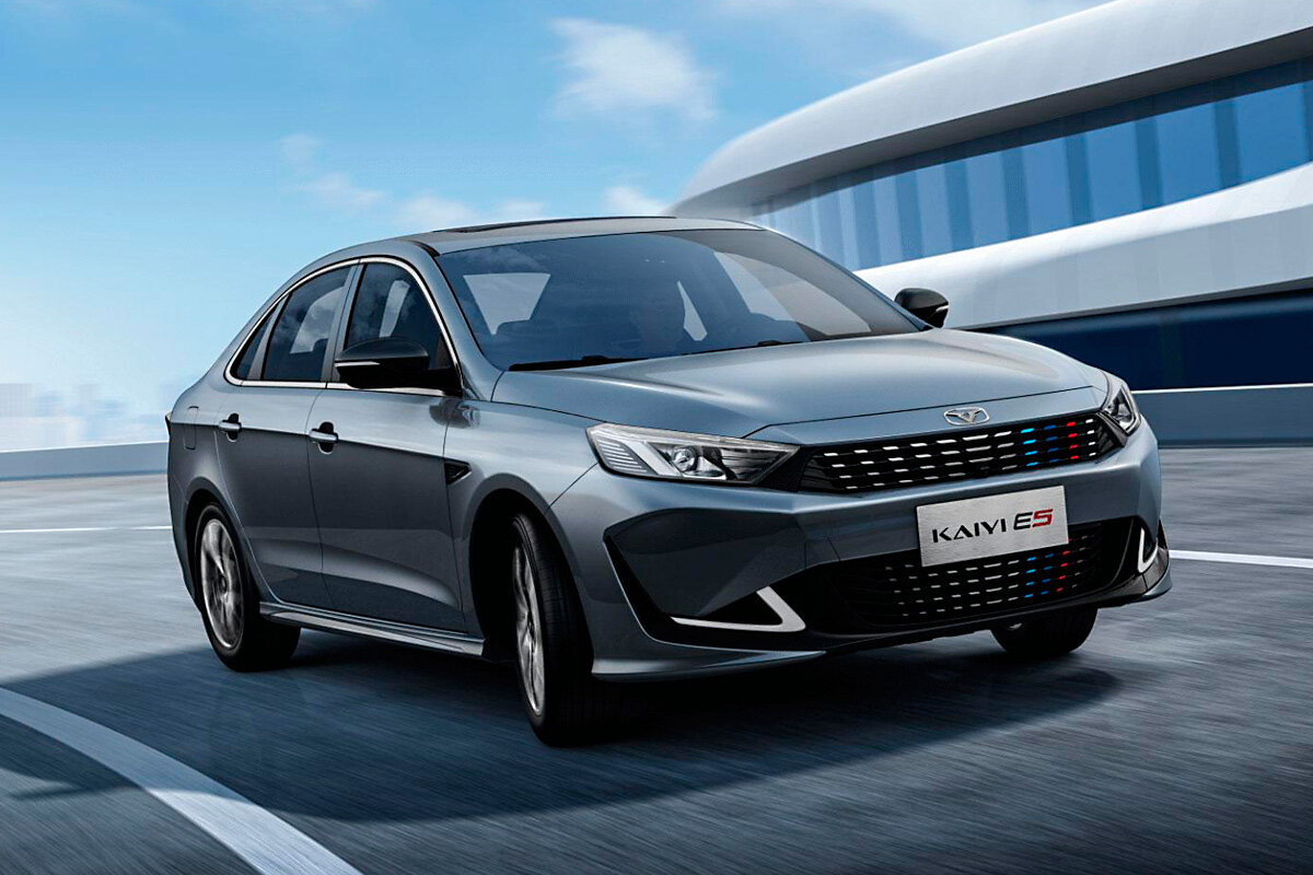 Китайский седан Kaiyi E5 от дочернего бренда Chery для российского рынка переименуют в ЗИЛ "Грантис". Говорят, что даже локализация будет