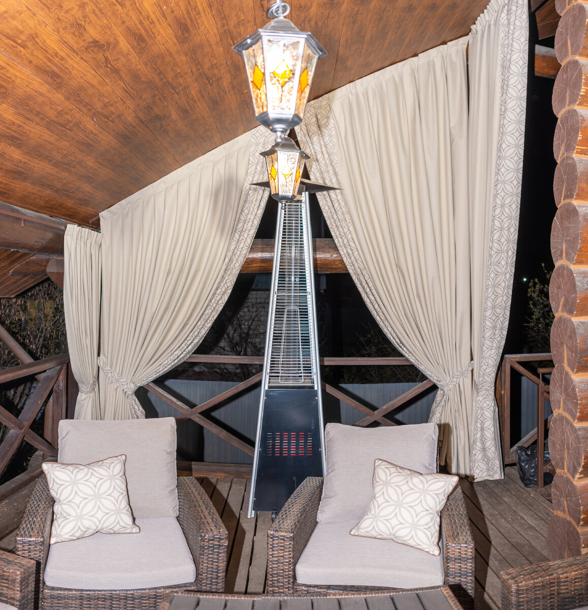 шторы для трапециевидных окон