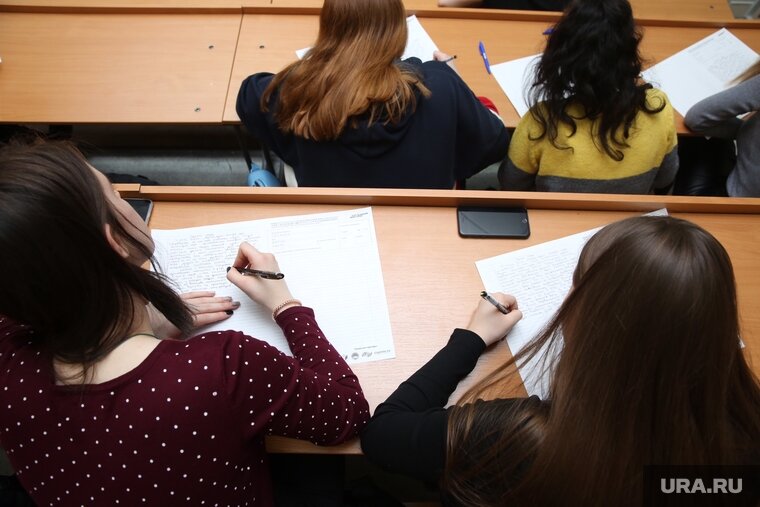    Высокую стипендию могут получать призеры олимпиад, сказала Татьяна Сауренко