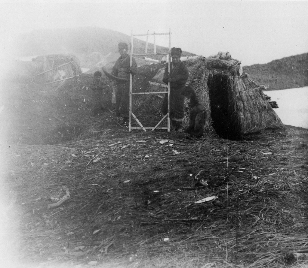 Итурупские айны.