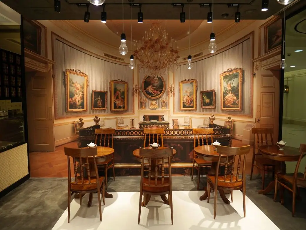 Источник фото: Страница в соцсети Vivienne Westwood Café HK