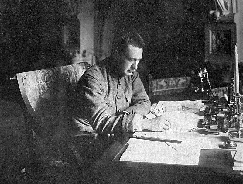 Керенский хотел бы положительного исхода, но "главноуговаривающий" не смог...