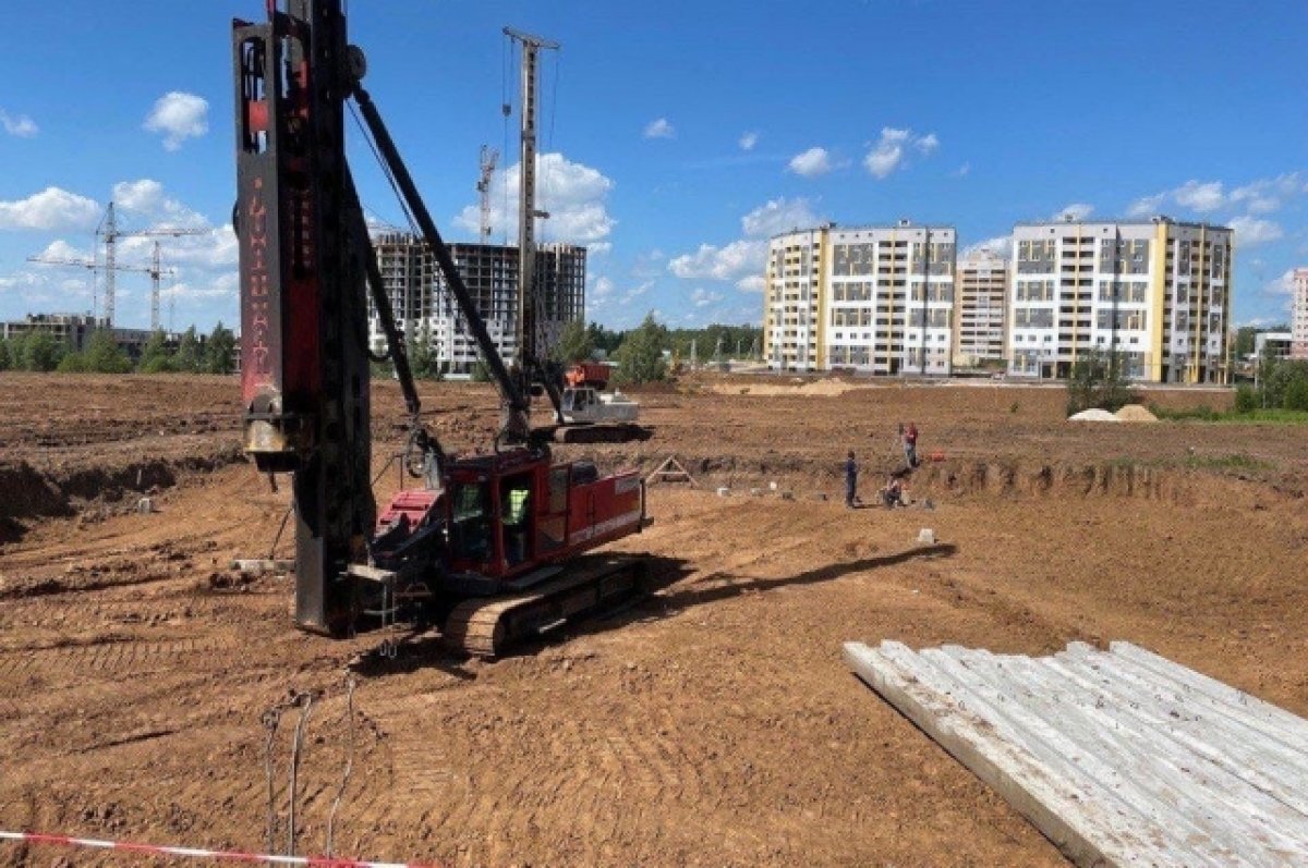    Во Владимире продолжается строительство школы на 1100 мест в Веризино