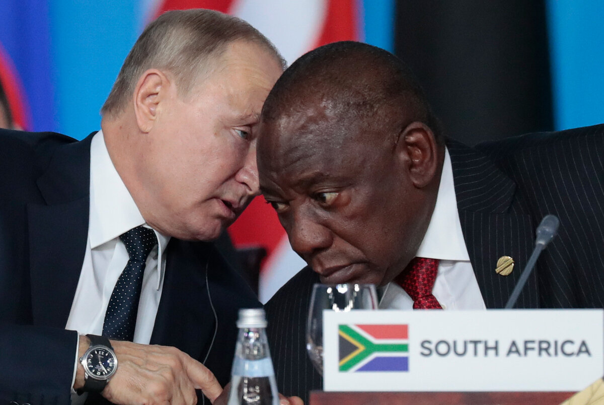 Путин и президент ЮАР Рамафоса. Источник: Яндекс.Картинки