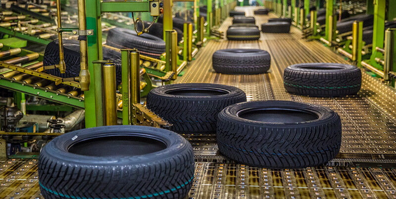 На бывшем заводе Nokian Tyres во Всеволожске, который теперь принадлежит компании Ikon Tyres. Фото: ТАСС