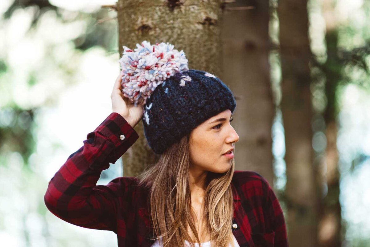 Как правильно хранить шапки в межсезонье: полное руководство по сохранению формы и качества
