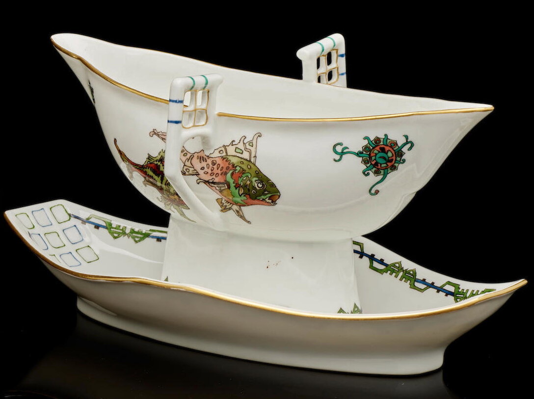 Посуда братьев. Кувшин с крышкой фарфор. Фарфор братьев корниловых. Посуда братьев. Посуда братьев.