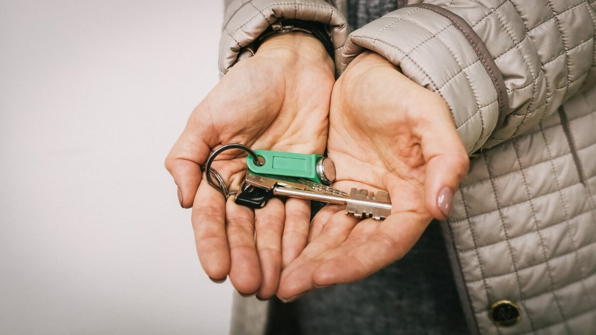     В Тюменской области падает стоимость аренды жилья. В Тобольске в июле цены на съем квартир снизились на 5 тысяч рублей.