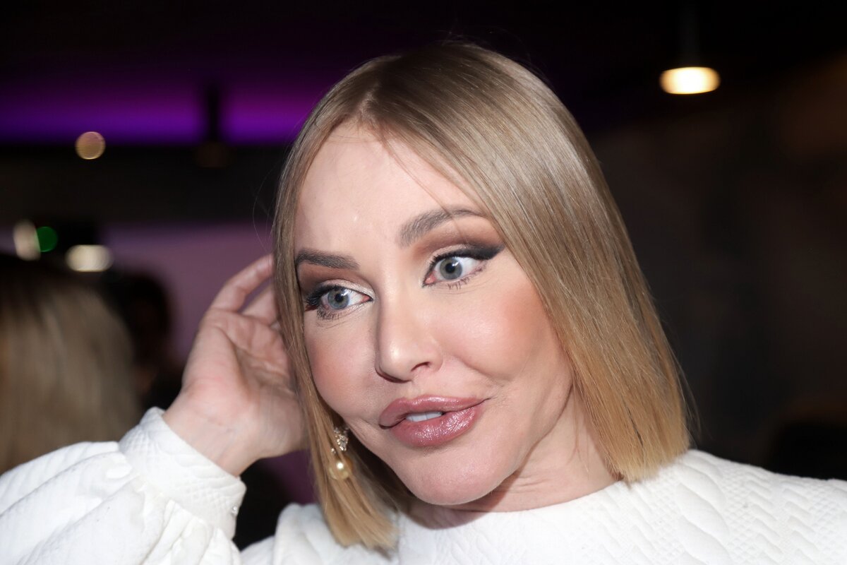     «Пожалела о многих операциях»: Мария Малиновская о попытках себя изменить