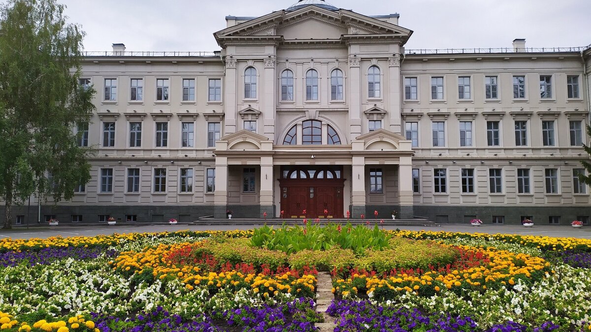    Теперь с этими чиновниками будут согласовывать назначения заместителей министров.