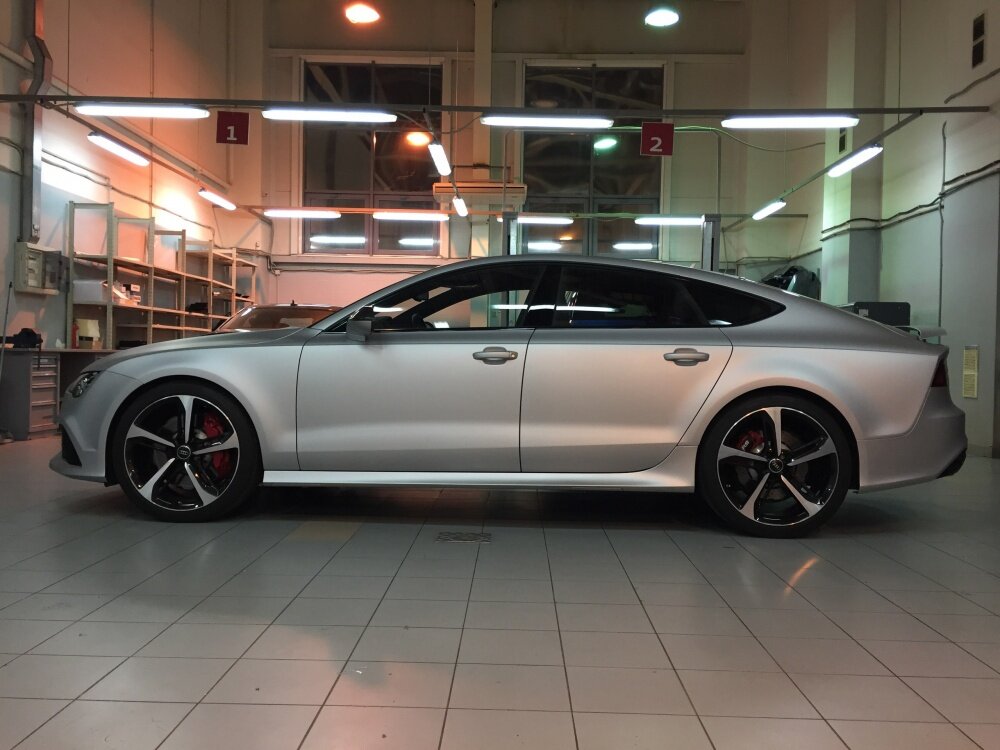 Audi RS Mocha Latte