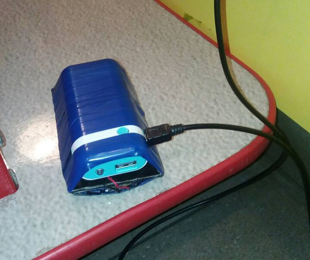 Фото подозрительного предмета. Предоставлено администрацией ТРЦ «Жар-Птица»