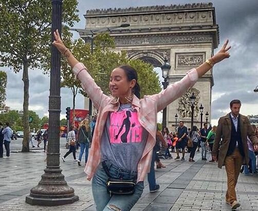 Ольга Бузова в Париже (Источник фото: https://www.instagram.com/buzova86/)