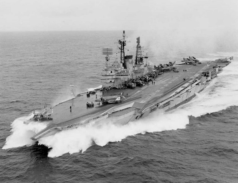 Корабль Её Величества "Арк Ройял". Фото: Королевский флот