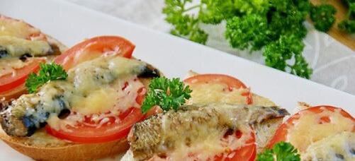 Бутерброды со шпротами — пошаговый рецепт | aikimaster.ru