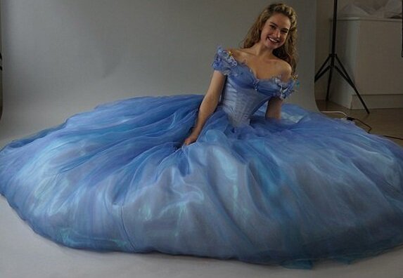 Бальное платье Золушки. Фото взято из свободных источников.