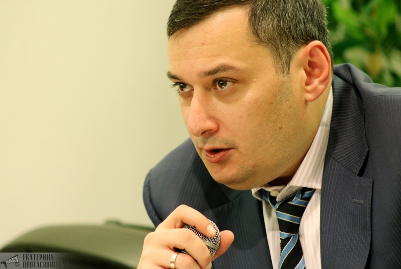 Александр Хинштейн