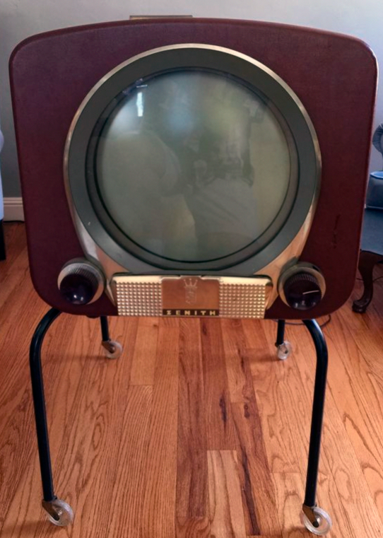 Раритетный 1950 Zenith TV - до сих пор работает